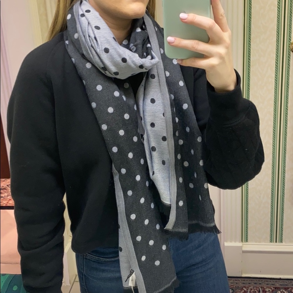 NWT Talbots Grey Reversible Polka Dot Scarf 🧣